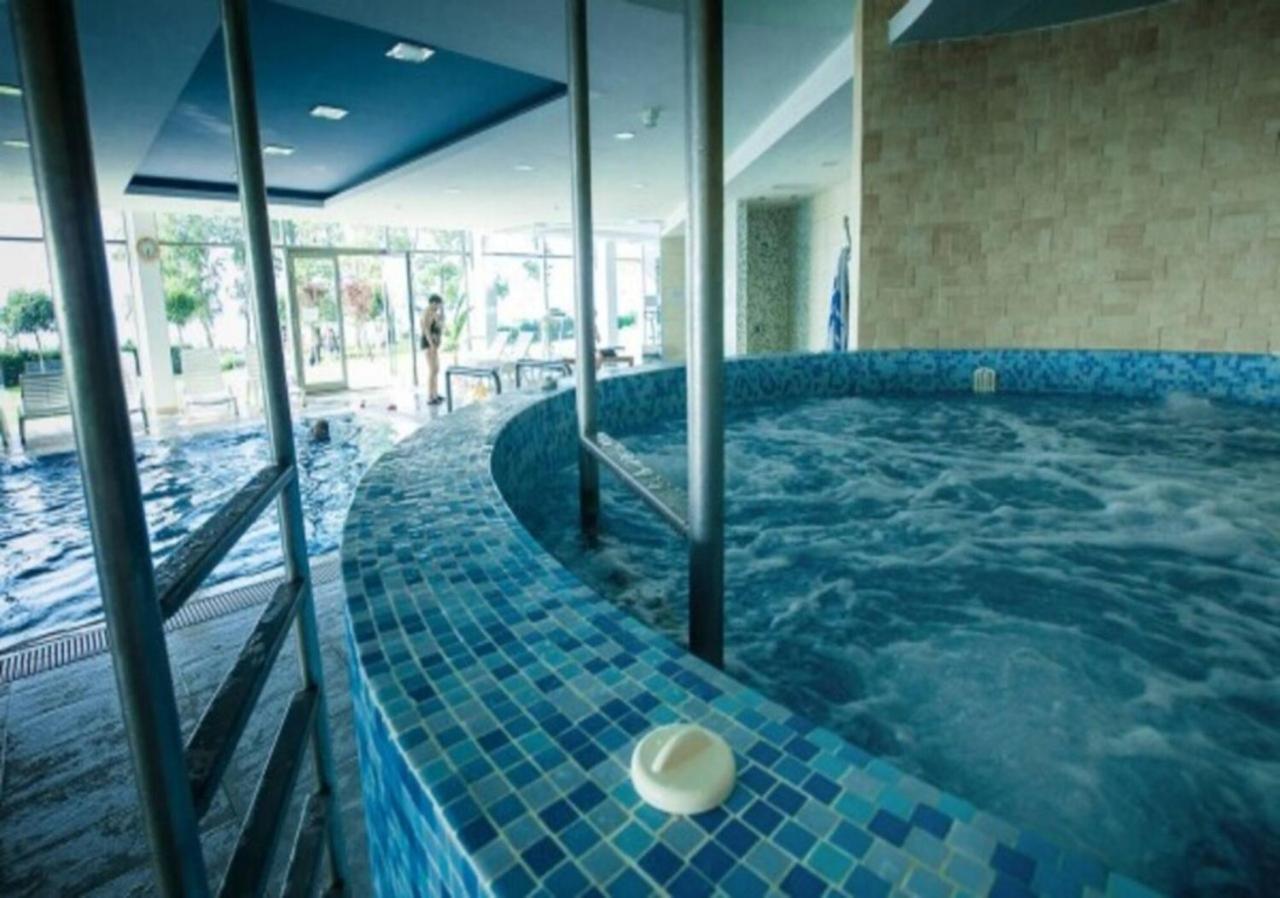 Myflat Club 218 Palazzo Wellness Apartment Siófok Zewnętrze zdjęcie