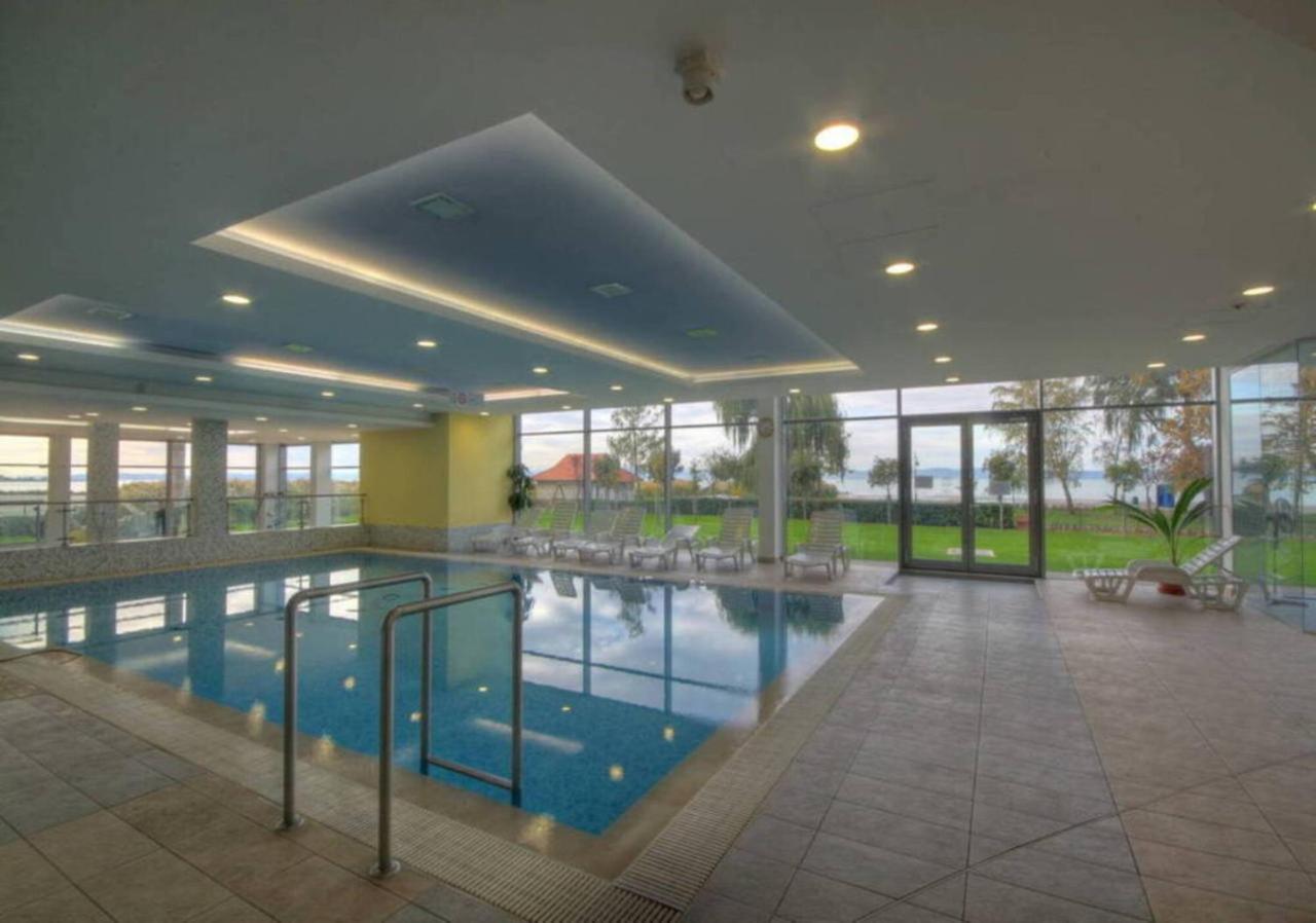 Myflat Club 218 Palazzo Wellness Apartment Siófok Zewnętrze zdjęcie