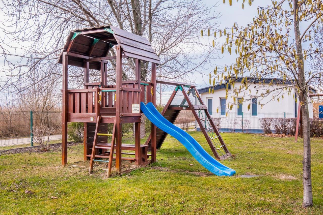 Myflat Club 218 Palazzo Wellness Apartment Siófok Zewnętrze zdjęcie