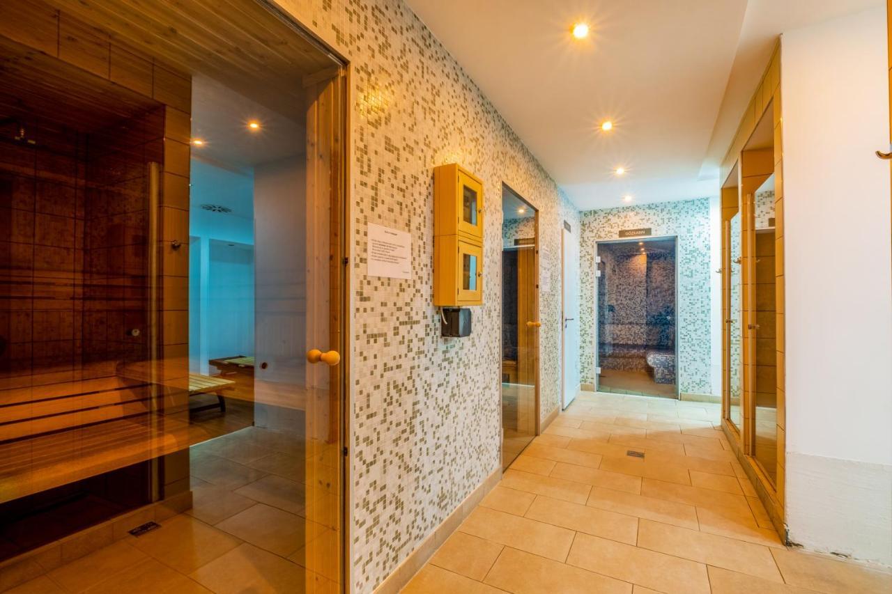 Myflat Club 218 Palazzo Wellness Apartment Siófok Zewnętrze zdjęcie