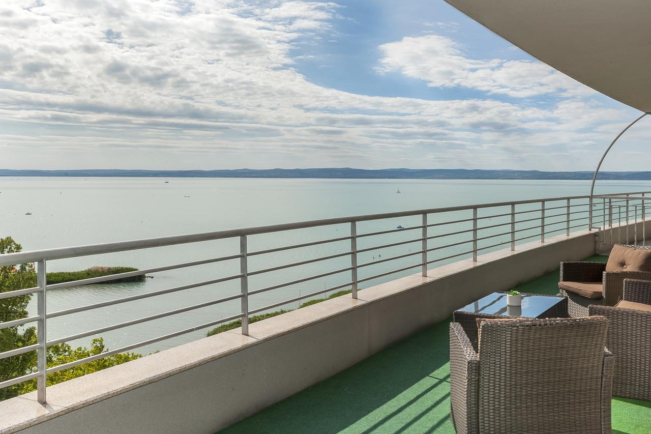 Myflat Club 218 Palazzo Wellness Apartment Siófok Zewnętrze zdjęcie