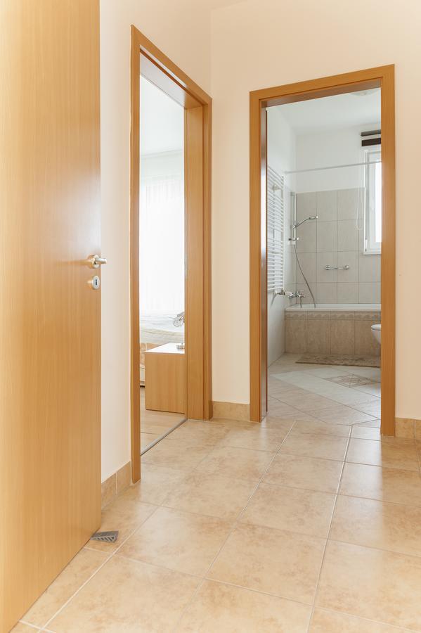 Myflat Club 218 Palazzo Wellness Apartment Siófok Zewnętrze zdjęcie